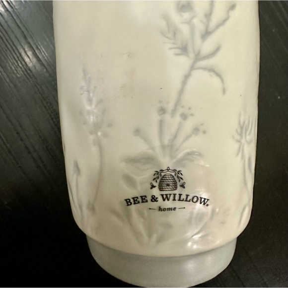 Bee & Willow Tumbler Gray Gardens - Picture 2 of 5